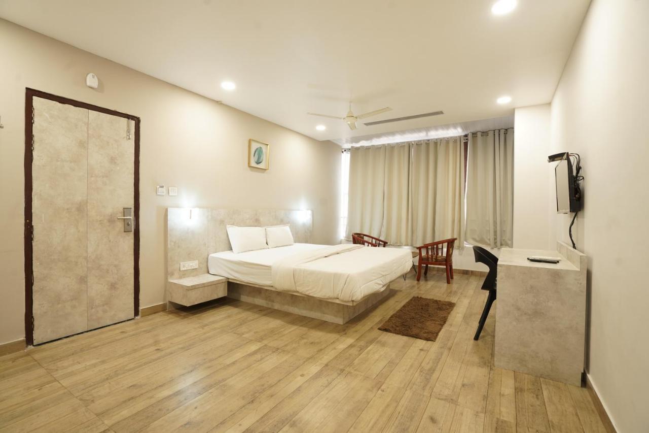 Hotel Trp Bliss Nizamabad Exteriér fotografie
