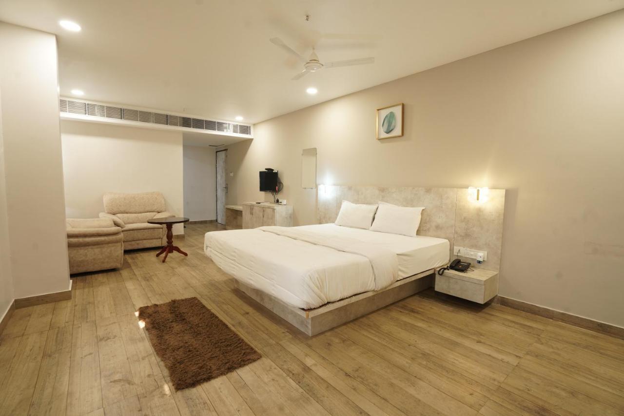 Hotel Trp Bliss Nizamabad Exteriér fotografie