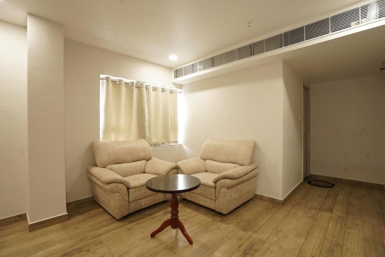 Hotel Trp Bliss Nizamabad Exteriér fotografie